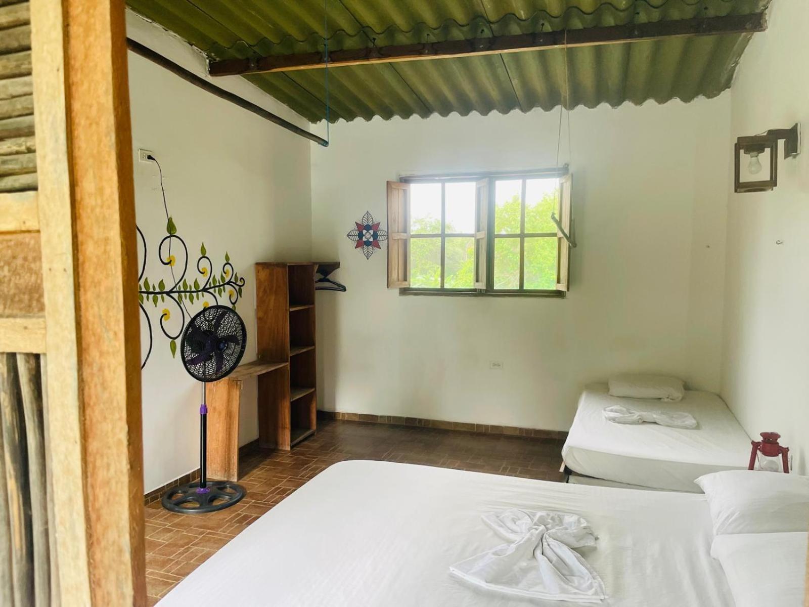 Hostal Luz De Luna Palomino Bagian luar foto
