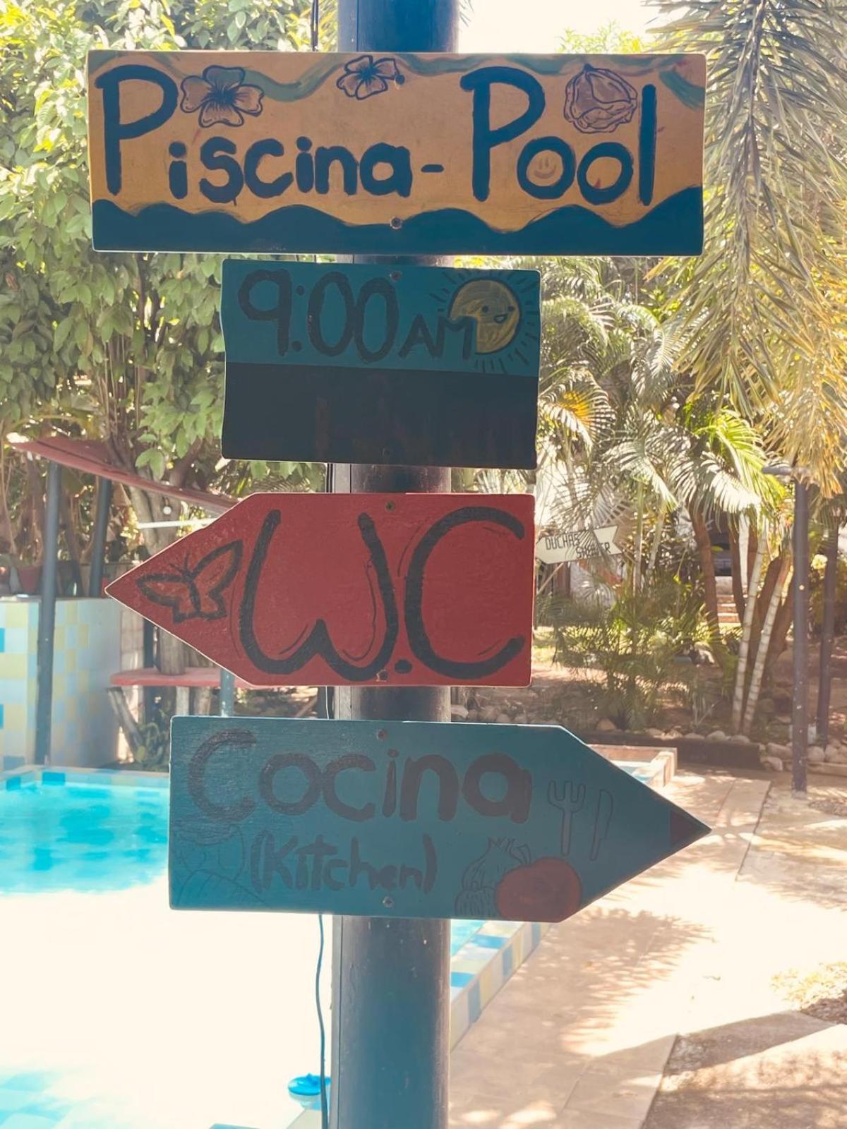 Hostal Luz De Luna Palomino Bagian luar foto