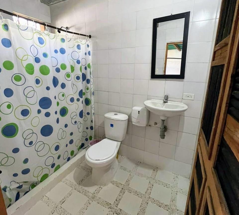 Hostal Luz De Luna Palomino Bagian luar foto
